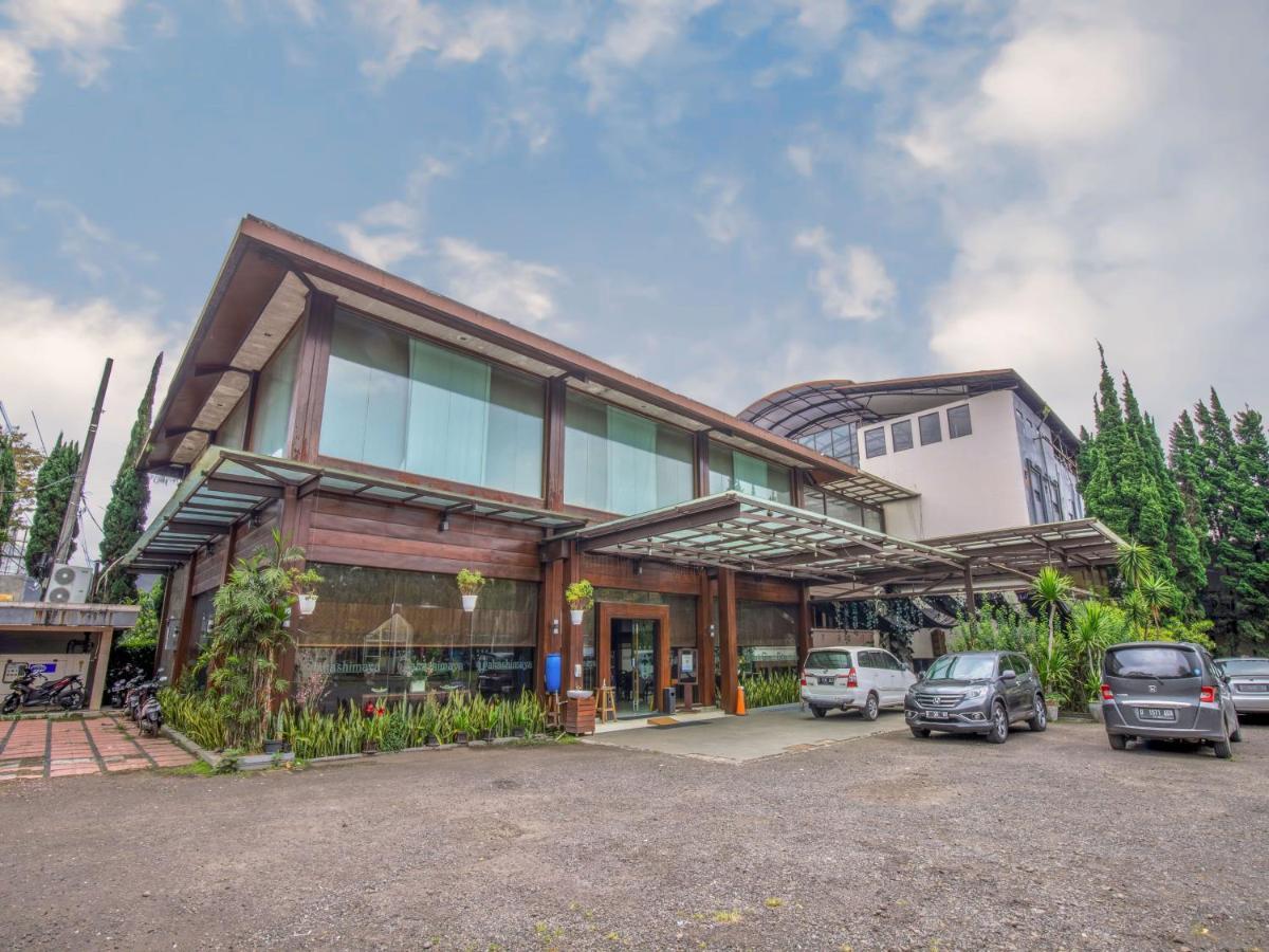 Takashimaya Hotel & Convention Lembang Buitenkant foto