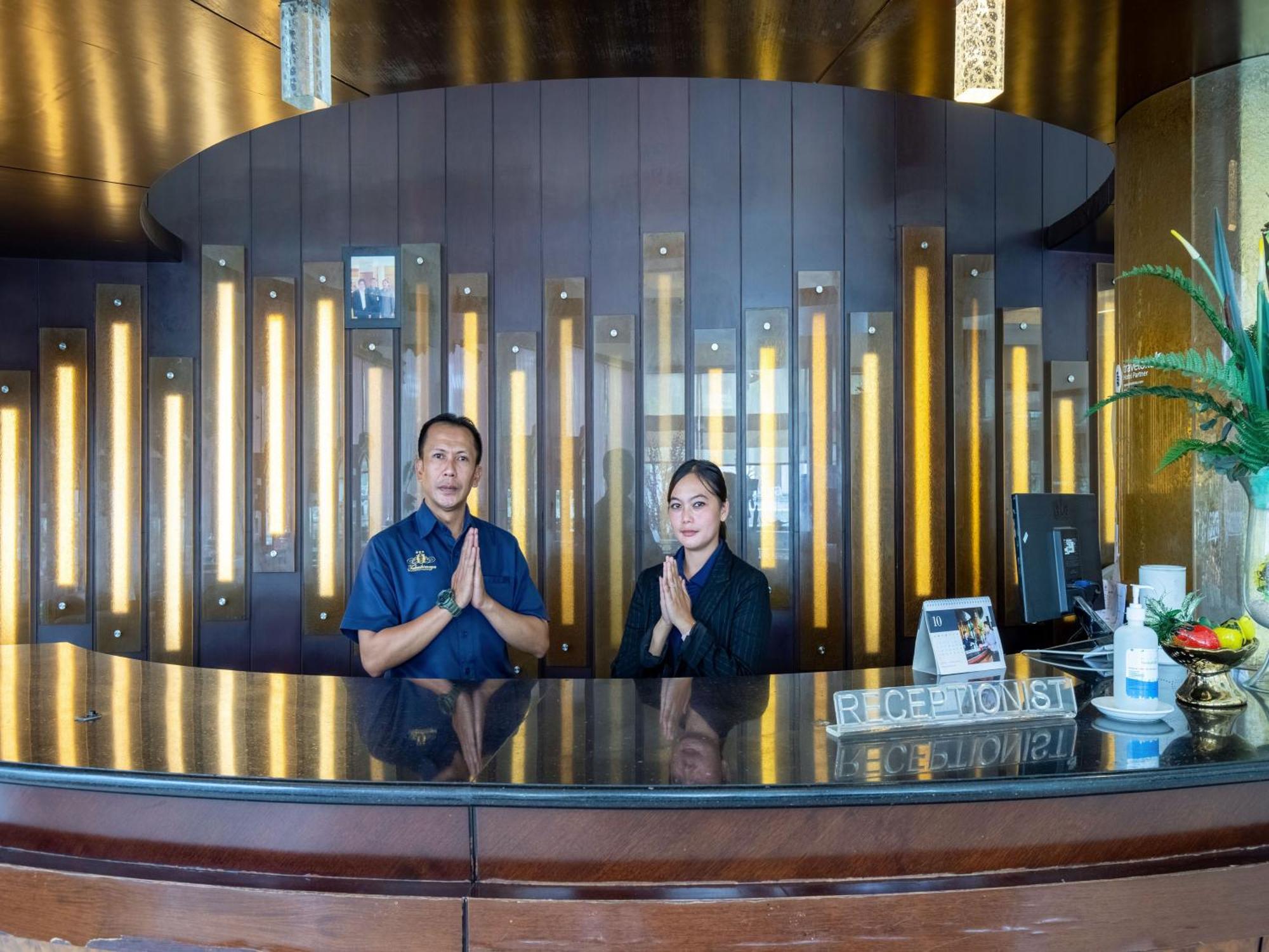 Takashimaya Hotel & Convention Lembang Buitenkant foto