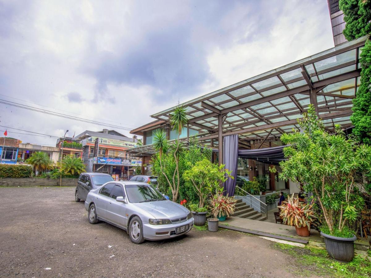 Takashimaya Hotel & Convention Lembang Buitenkant foto