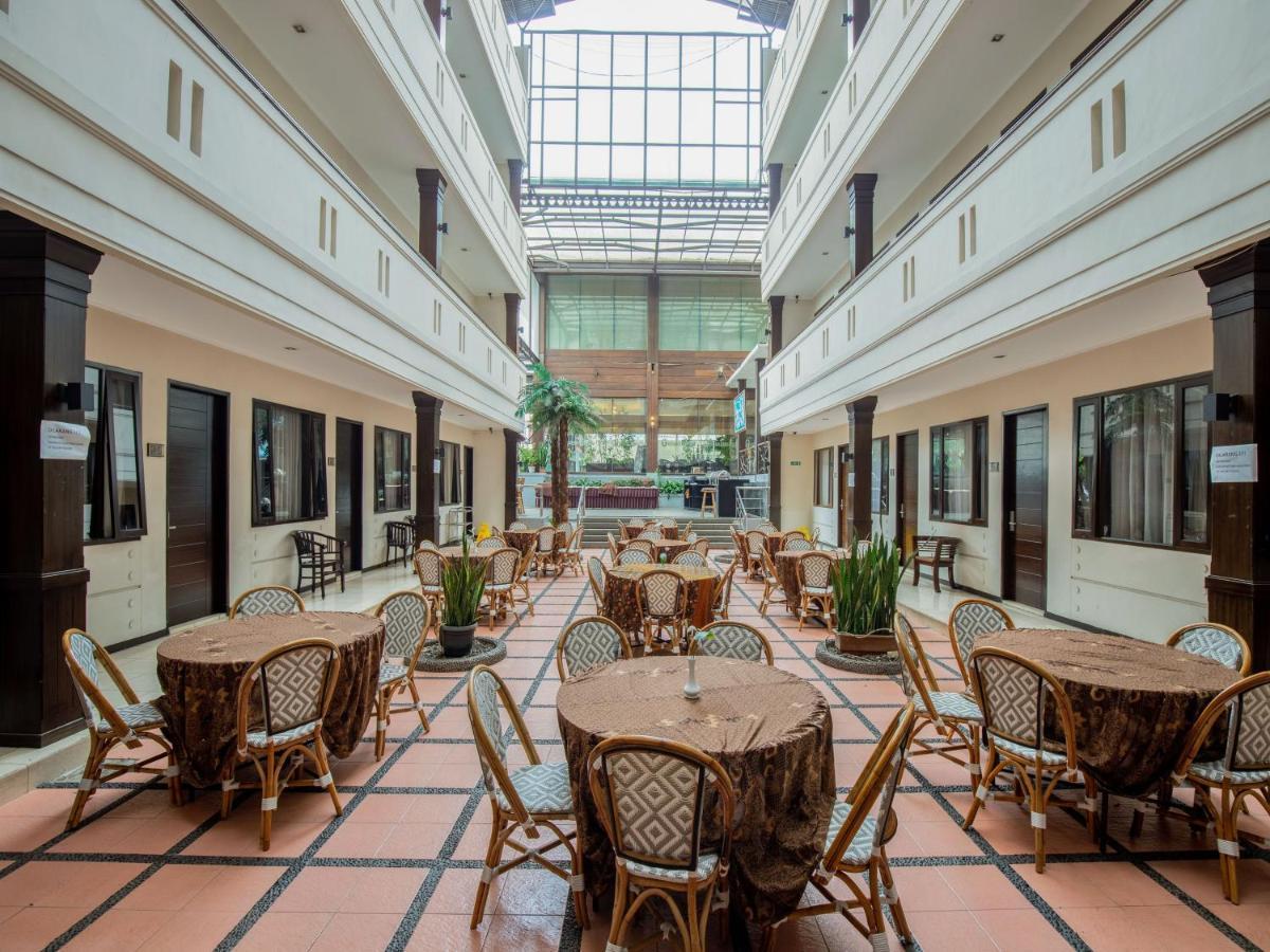 Takashimaya Hotel & Convention Lembang Buitenkant foto