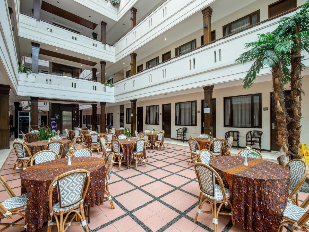 Takashimaya Hotel & Convention Lembang Buitenkant foto